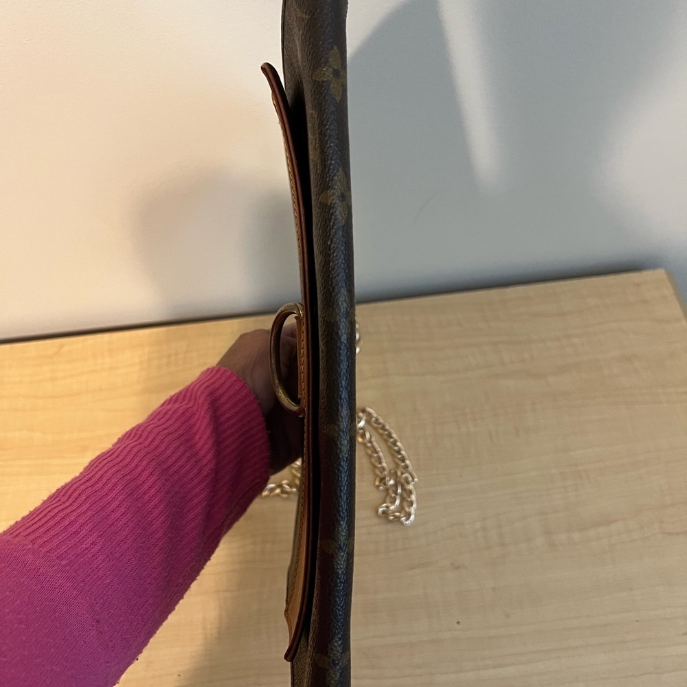 LV Monogram Vintage Lena Clutch/Crossbody - Picture 4 of 9